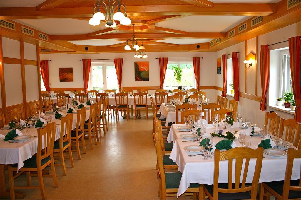 Gasthaus - Gaestehaus Schusterbauer Rein Eksteriør bilde