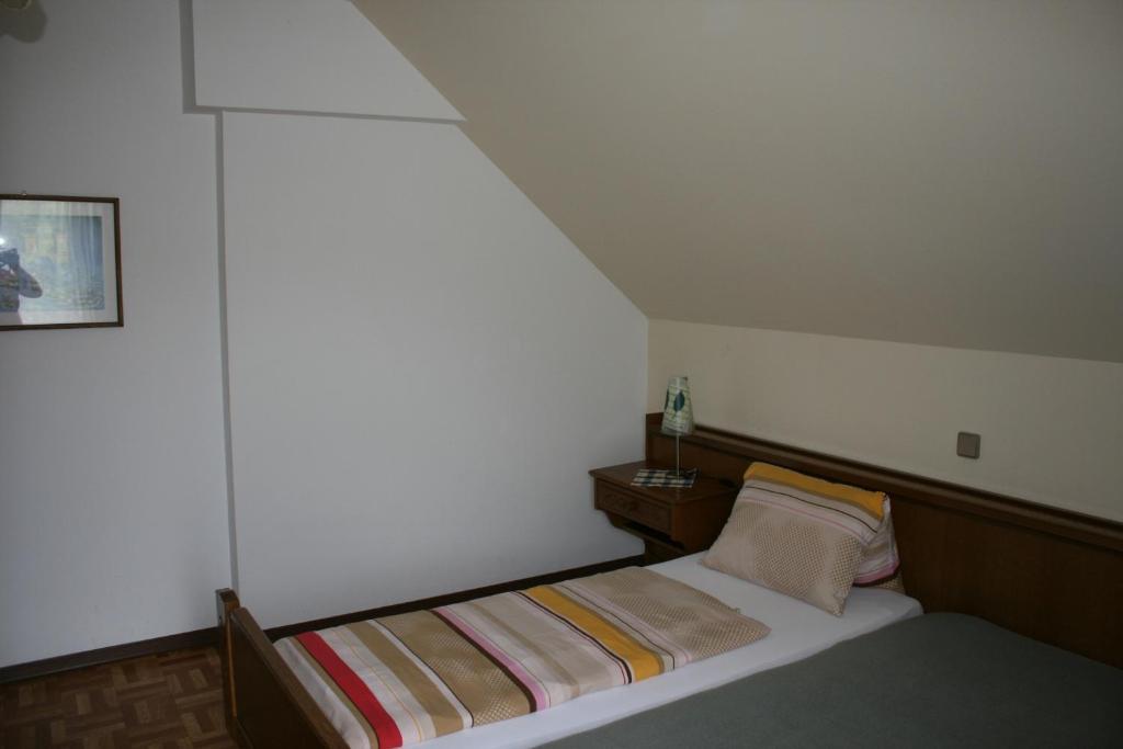 Gasthaus - Gaestehaus Schusterbauer Rein Rom bilde